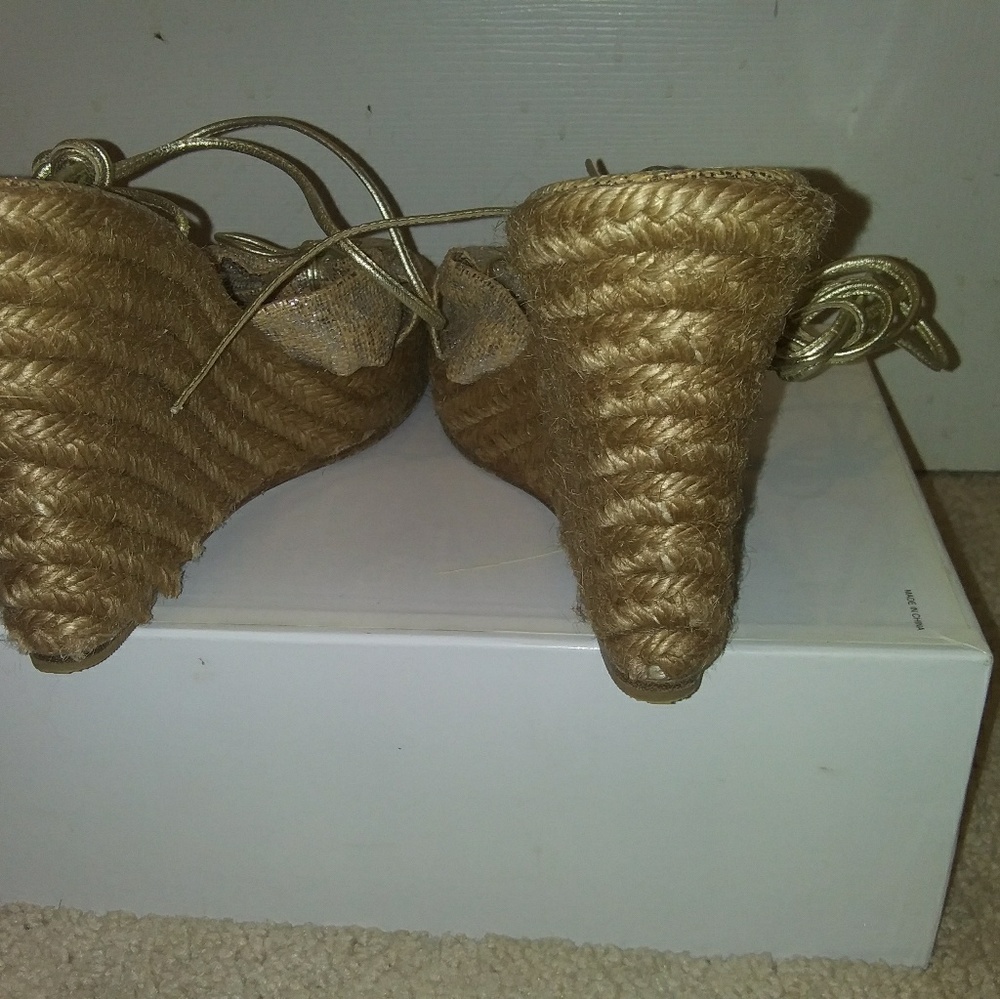 Authentic Gold Juicy Couture wedges